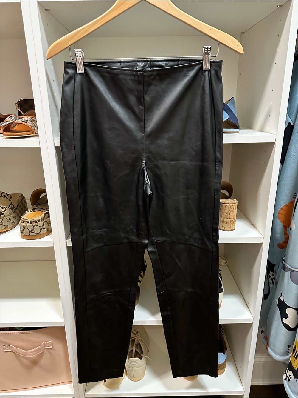 NWOT Chico’s Black Label faux leather pants size .5